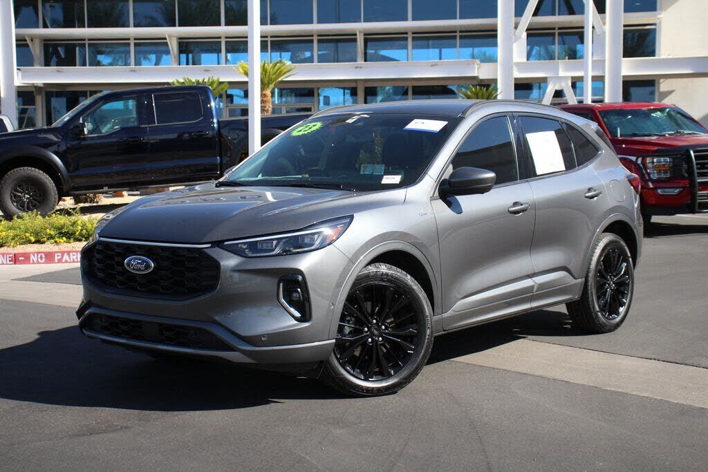 2023 FORD Escape