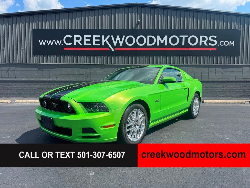 2013 FORD Mustang