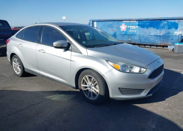 2017 FORD Focus