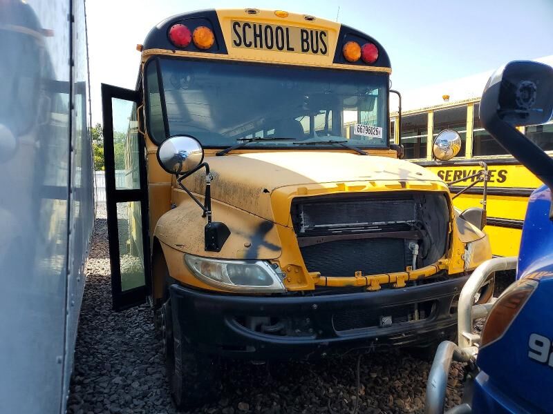 2013 IC BUS PB105
