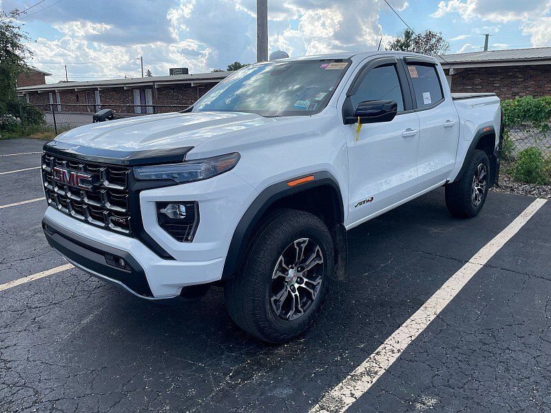 2023 GMC Canyon