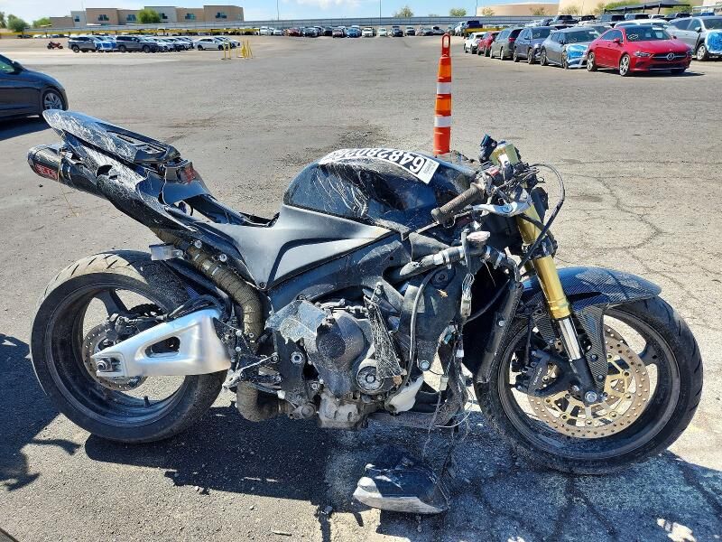2012 HONDA CB