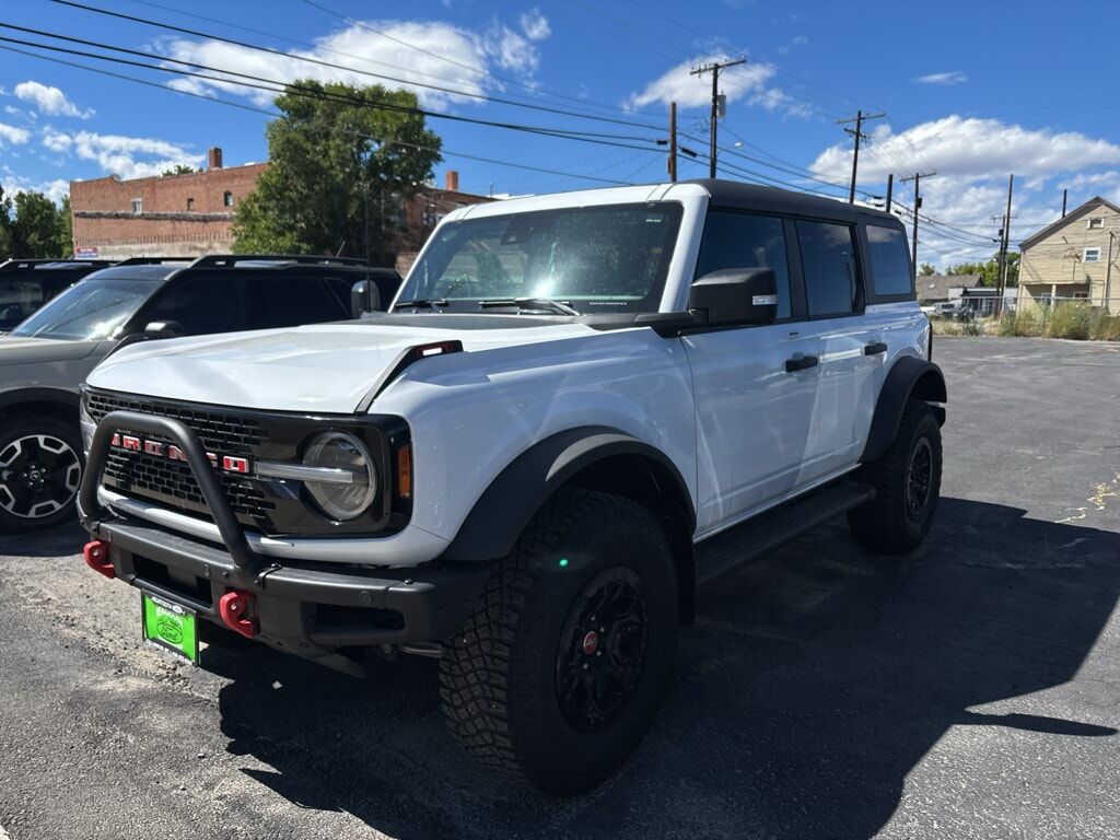 2023 FORD Bronco