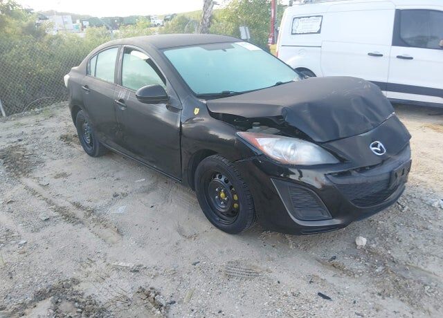 2011 MAZDA Mazda3