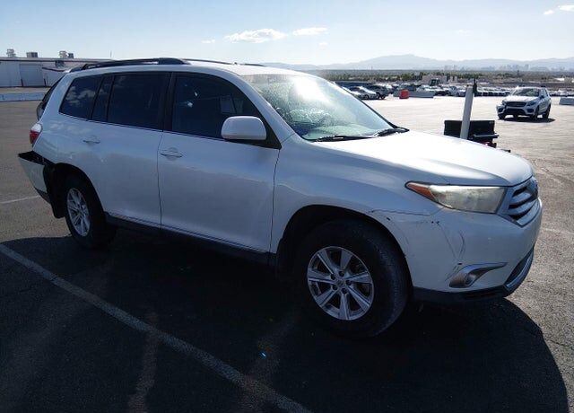 2011 TOYOTA Highlander