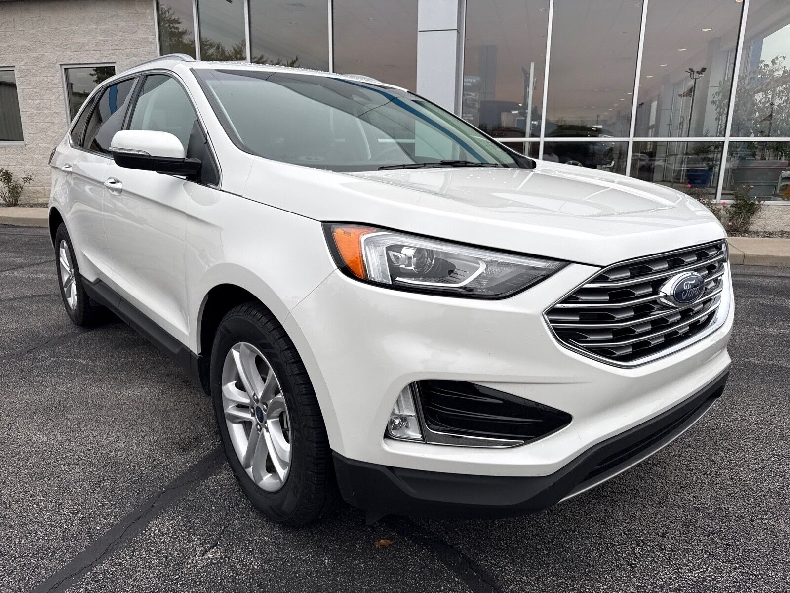 2020 FORD Edge