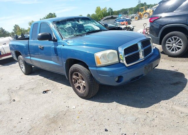 2006 DODGE Dakota
