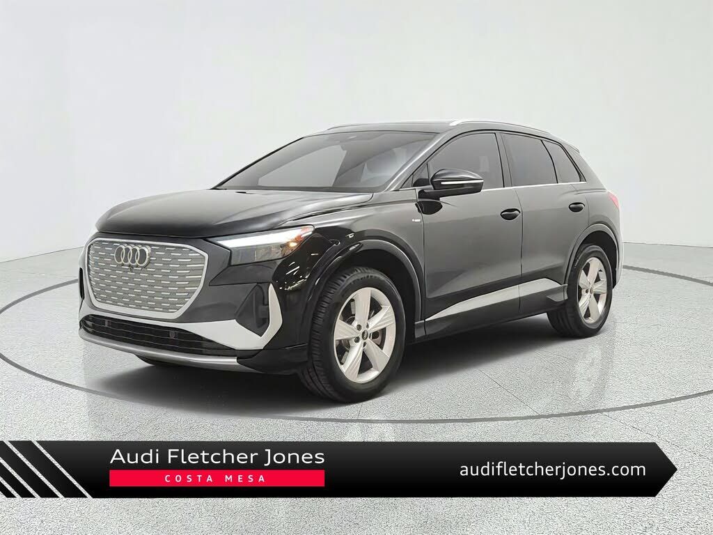 2023 AUDI Q4