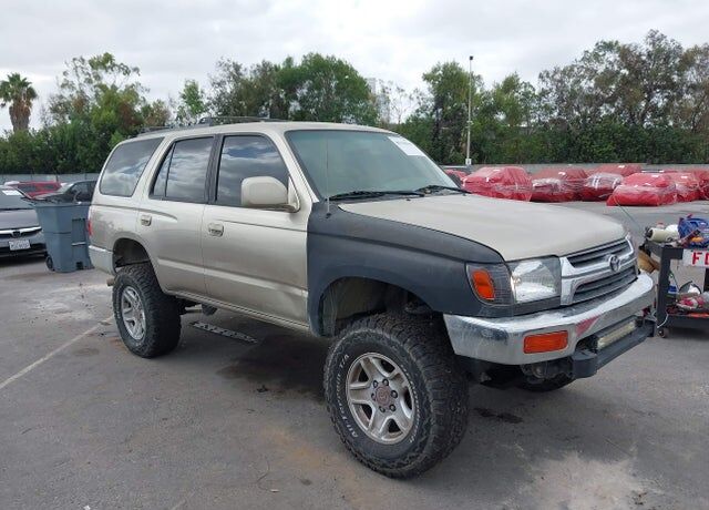 2002 TOYOTA 4-Runner