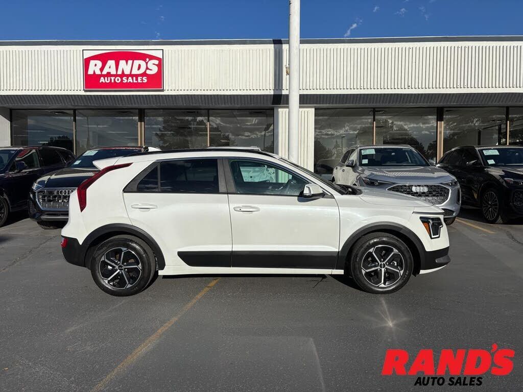 2023 KIA Niro
