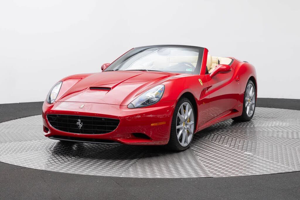 2010 FERRARI California