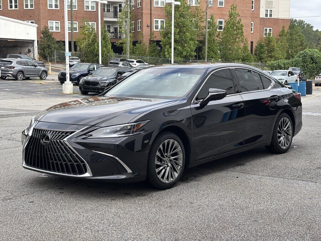 2024 LEXUS ES