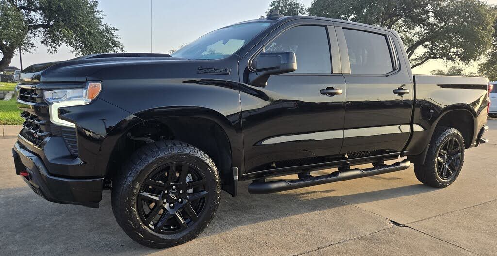 2024 CHEVROLET Silverado