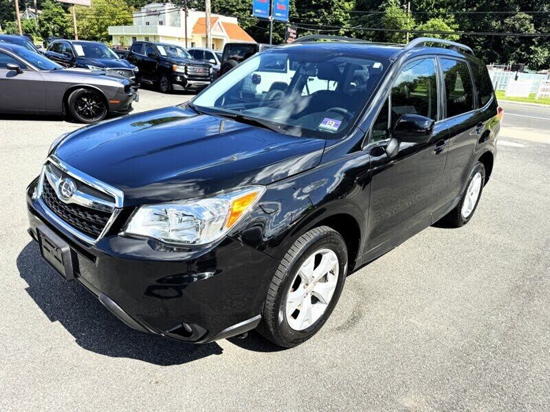 2016 SUBARU Forester