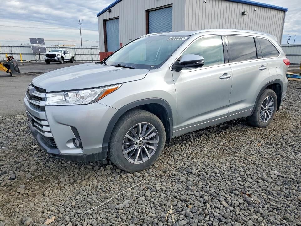 2018 TOYOTA Highlander