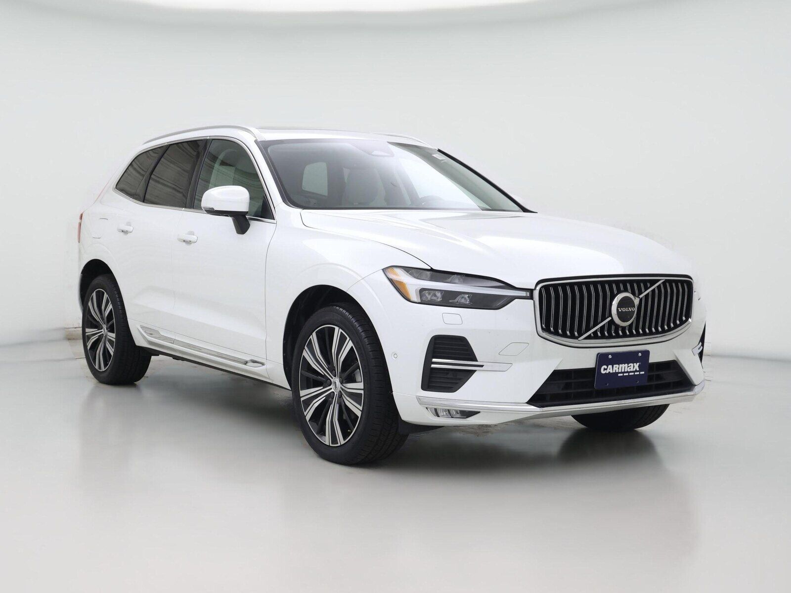 2022 VOLVO XC60