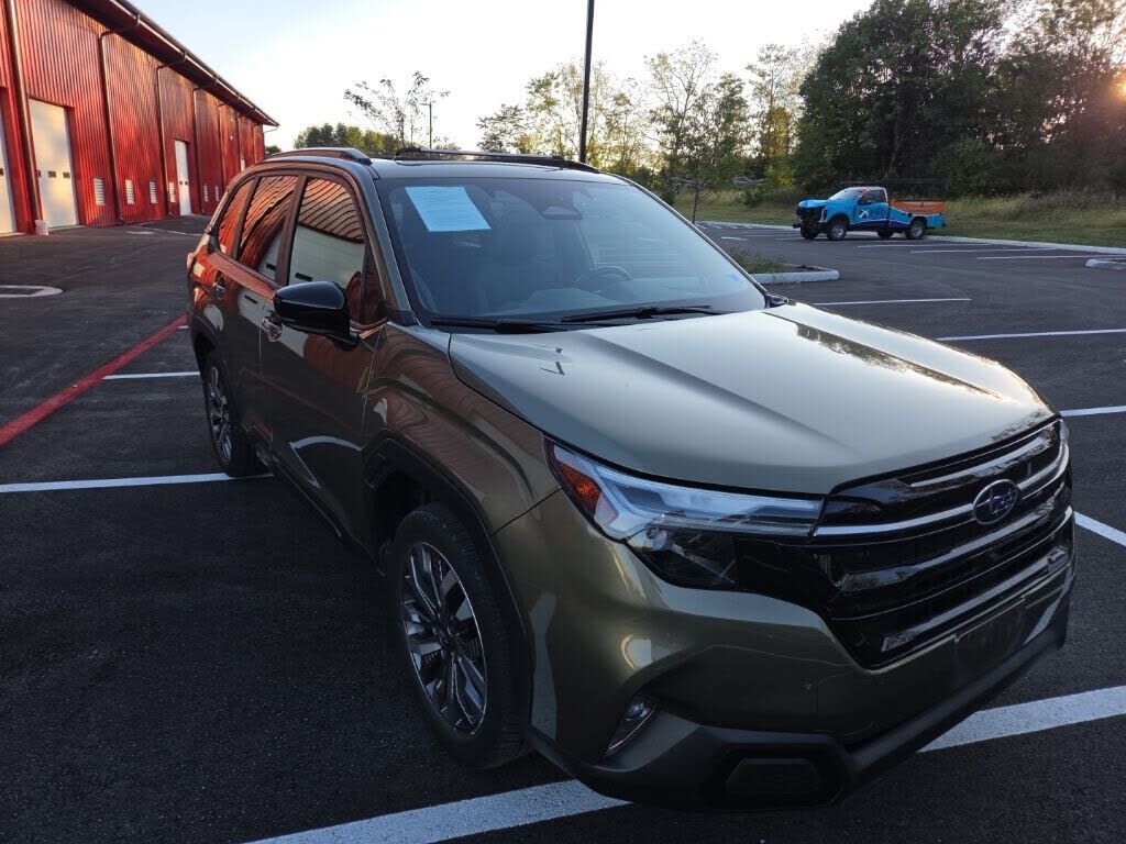 2025 SUBARU Forester