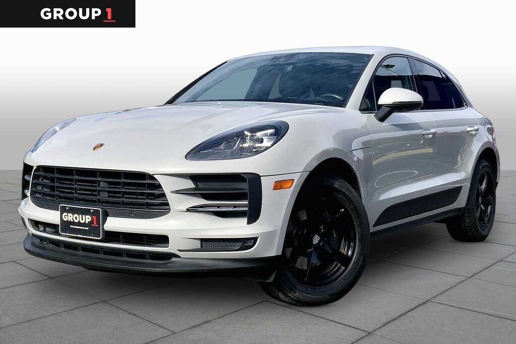 2019 PORSCHE Macan