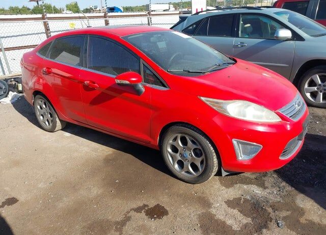 2013 FORD Fiesta