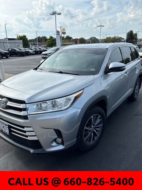 2017 TOYOTA Highlander