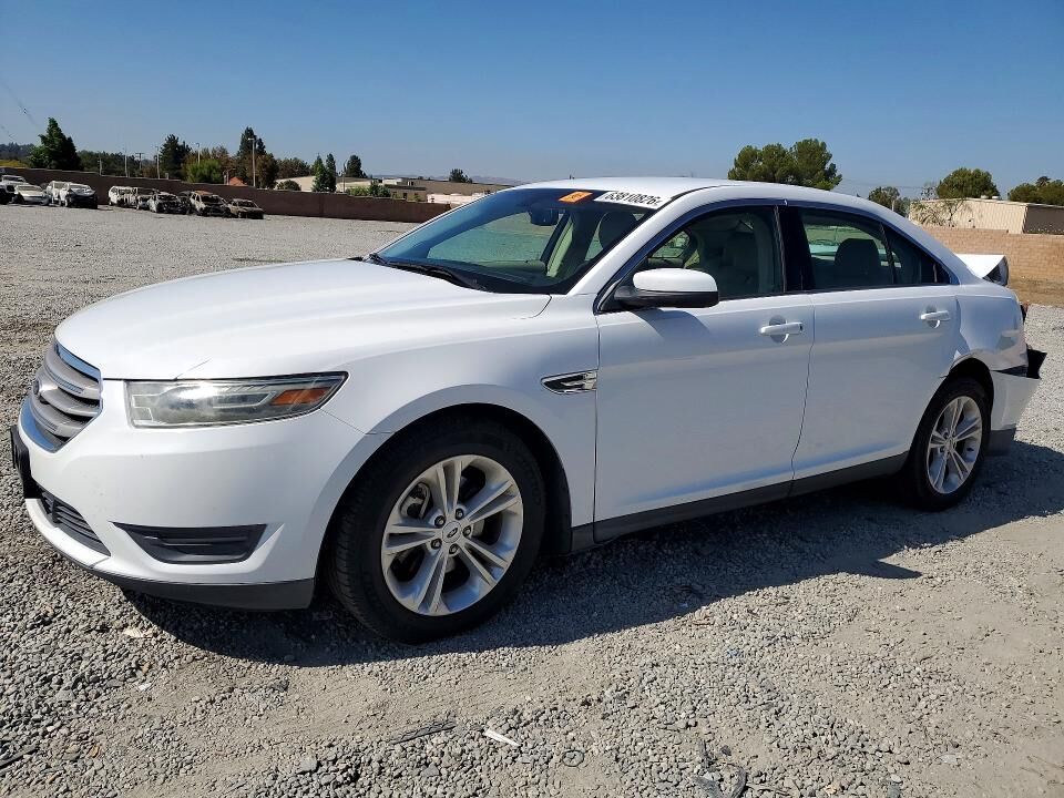 2013 FORD Taurus