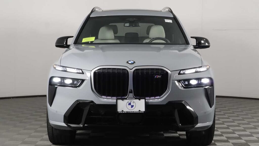 2024 BMW X7