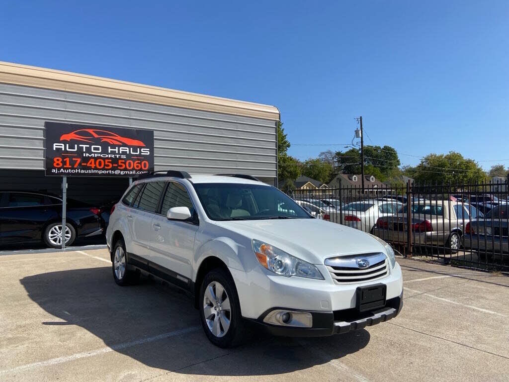 2012 SUBARU Outback