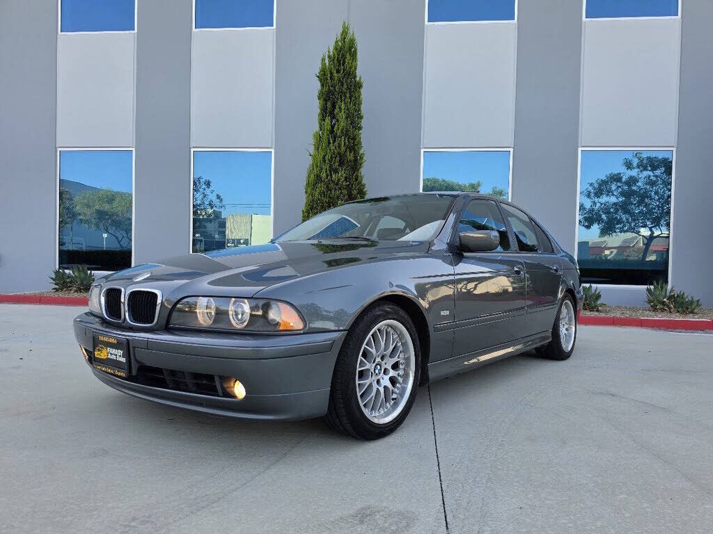 2003 BMW 530iA