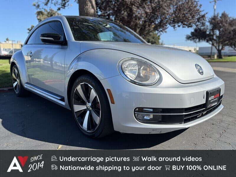 2012 VOLKSWAGEN Beetle