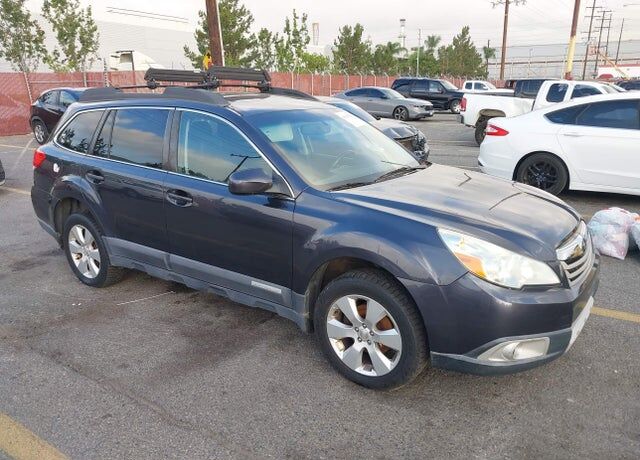 2010 SUBARU Outback