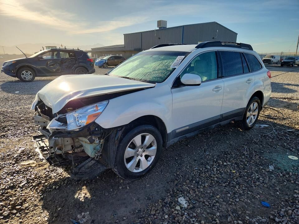 2011 SUBARU Outback