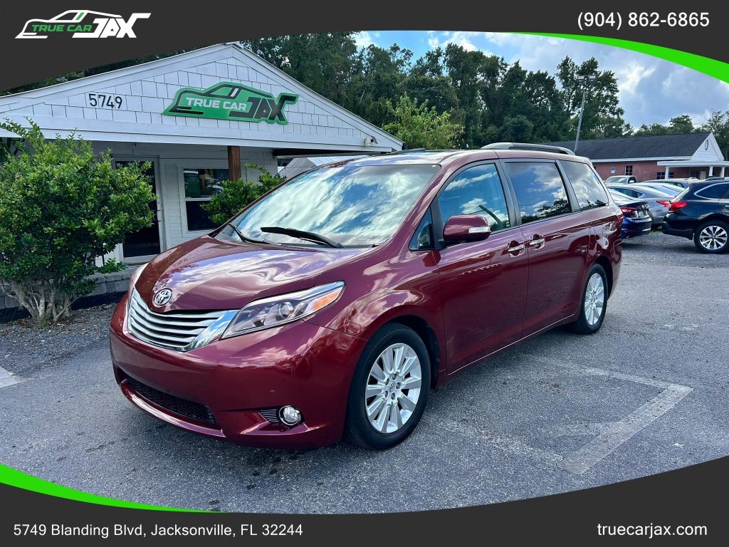 2015 TOYOTA Sienna