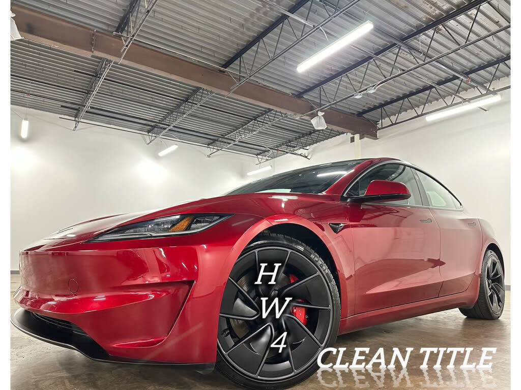 2025 TESLA Model 3