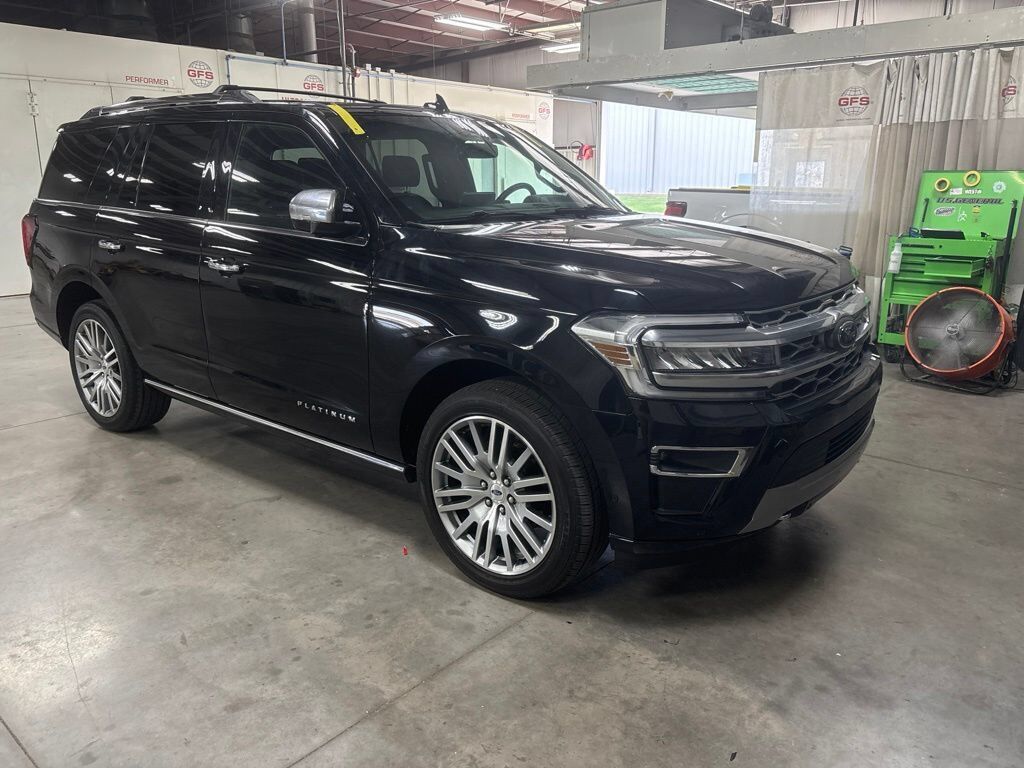 2022 FORD Expedition