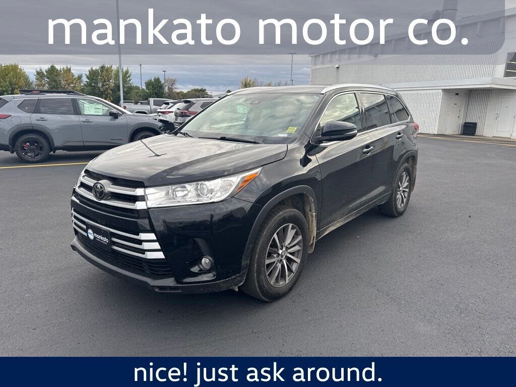 2017 TOYOTA Highlander
