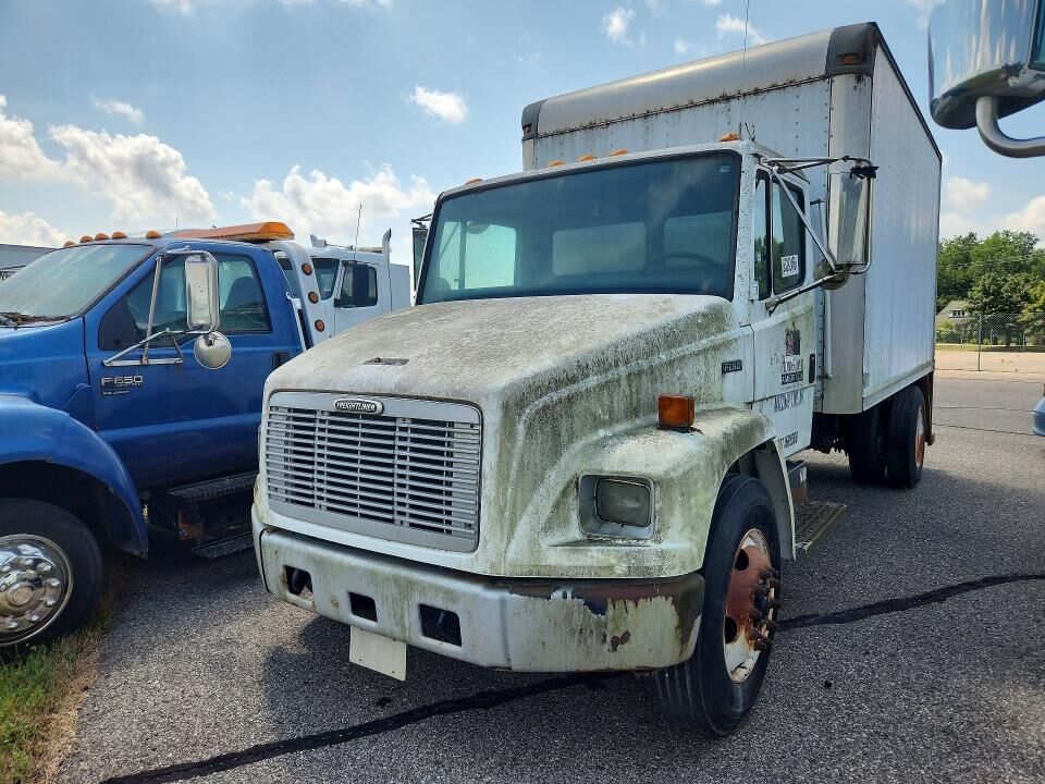 2003 FREIGHTLINER FL60