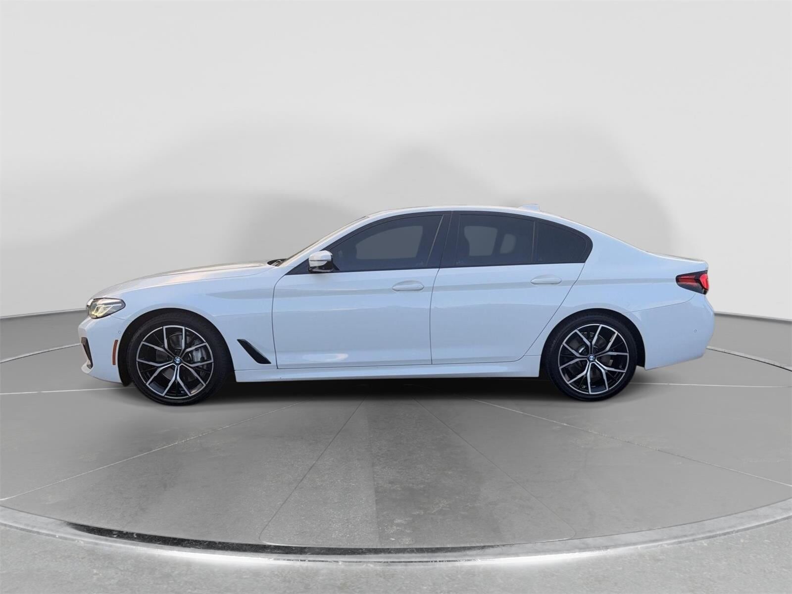 2021 BMW 540i