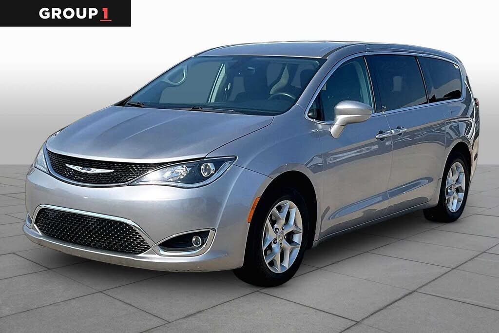 2019 CHRYSLER Pacifica
