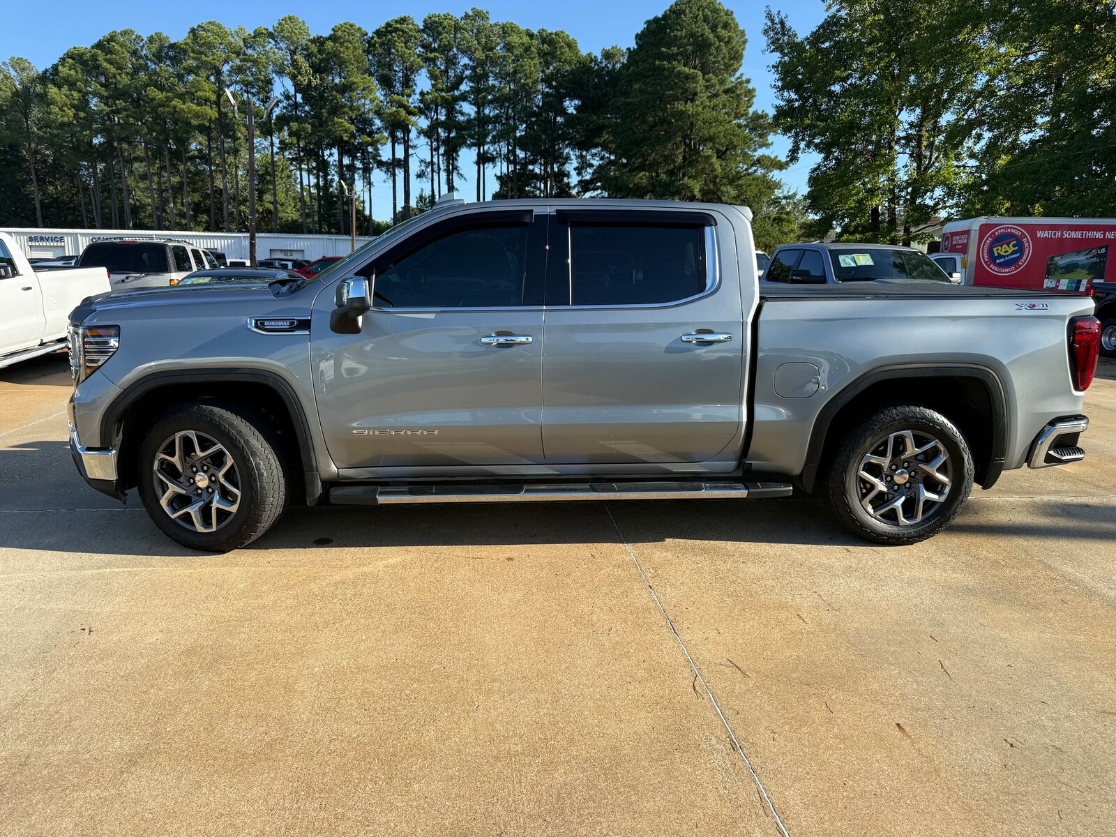 2024 GMC Sierra