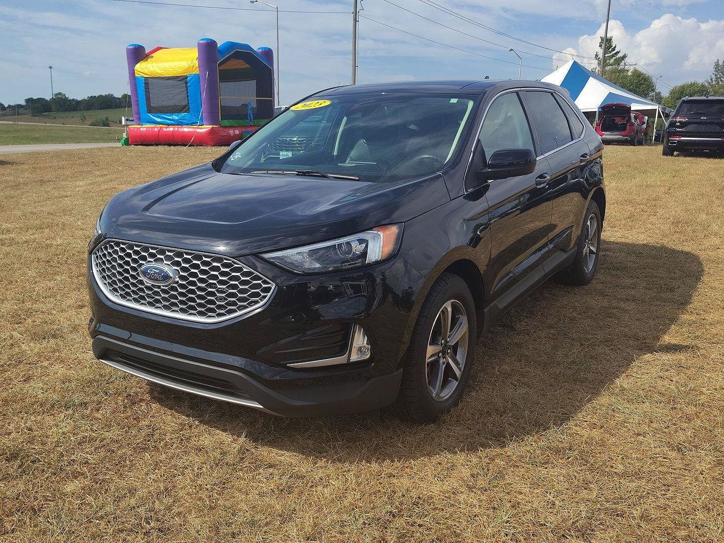 2023 FORD Edge