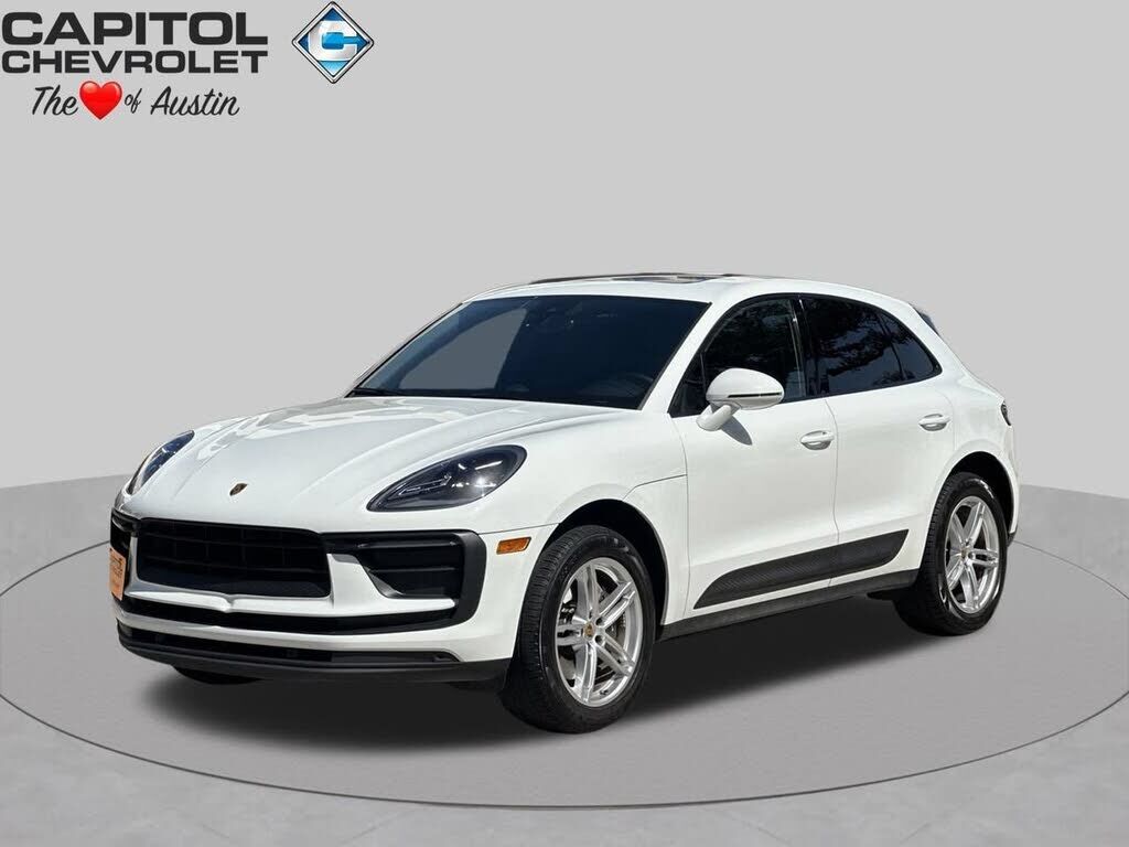 2022 PORSCHE Macan