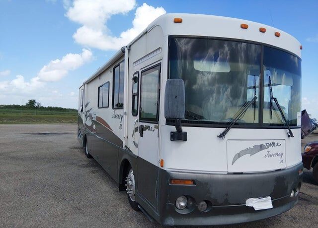 2002 FREIGHTLINER XC Chassis