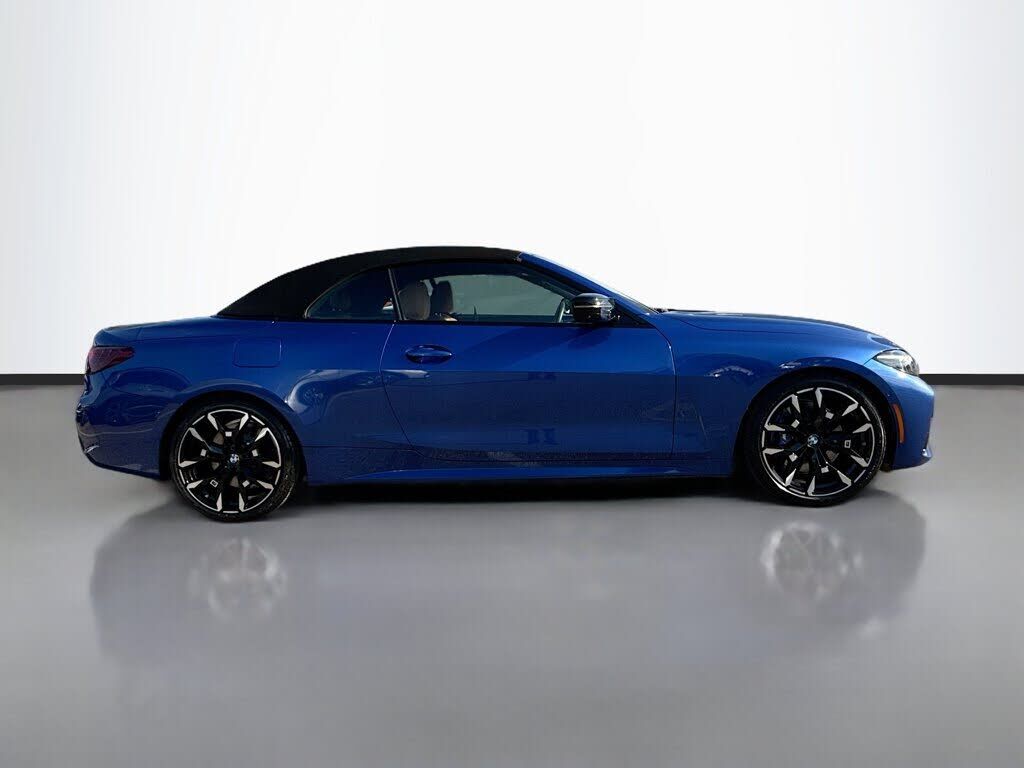 2025 BMW M440i