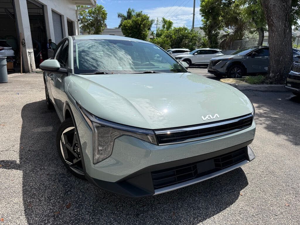 2025 KIA K4