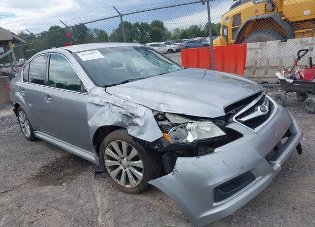 2011 SUBARU Legacy