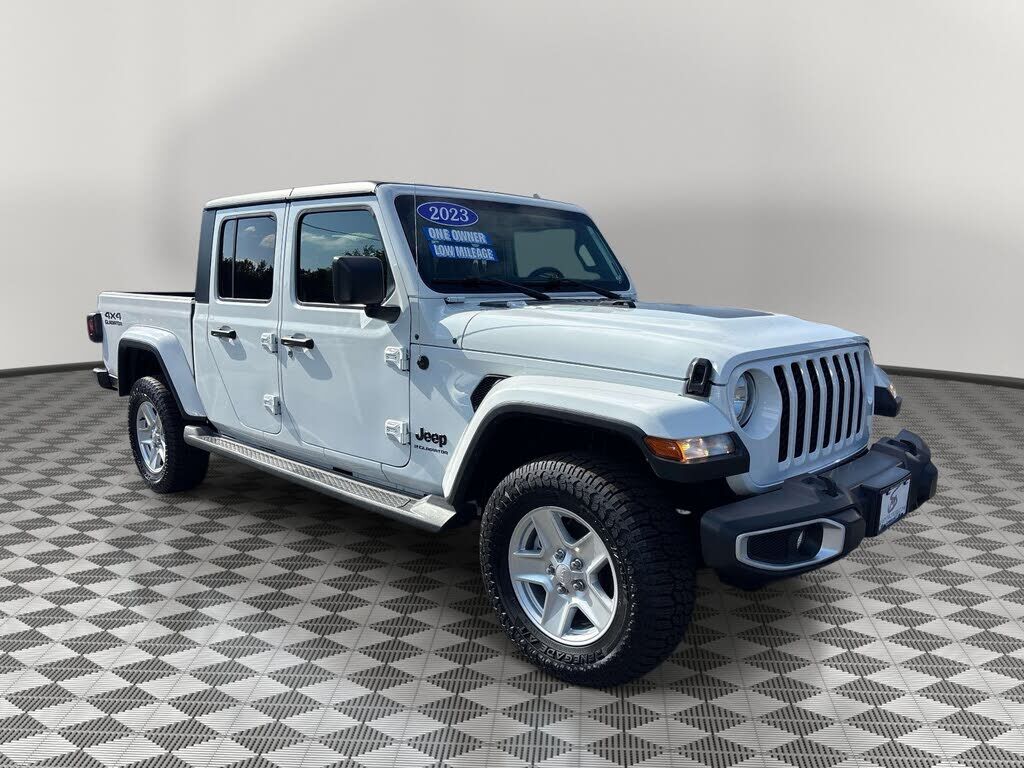 2023 JEEP Gladiator