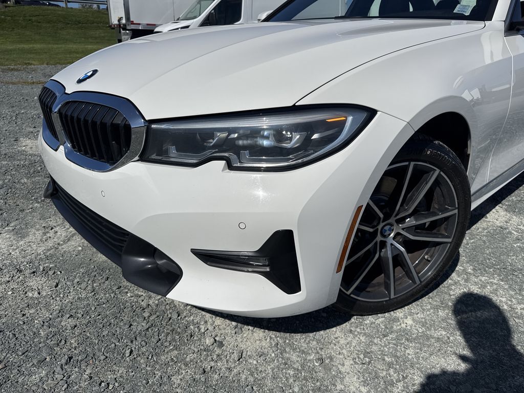 2021 BMW 330i