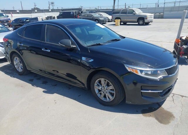 2017 KIA Optima