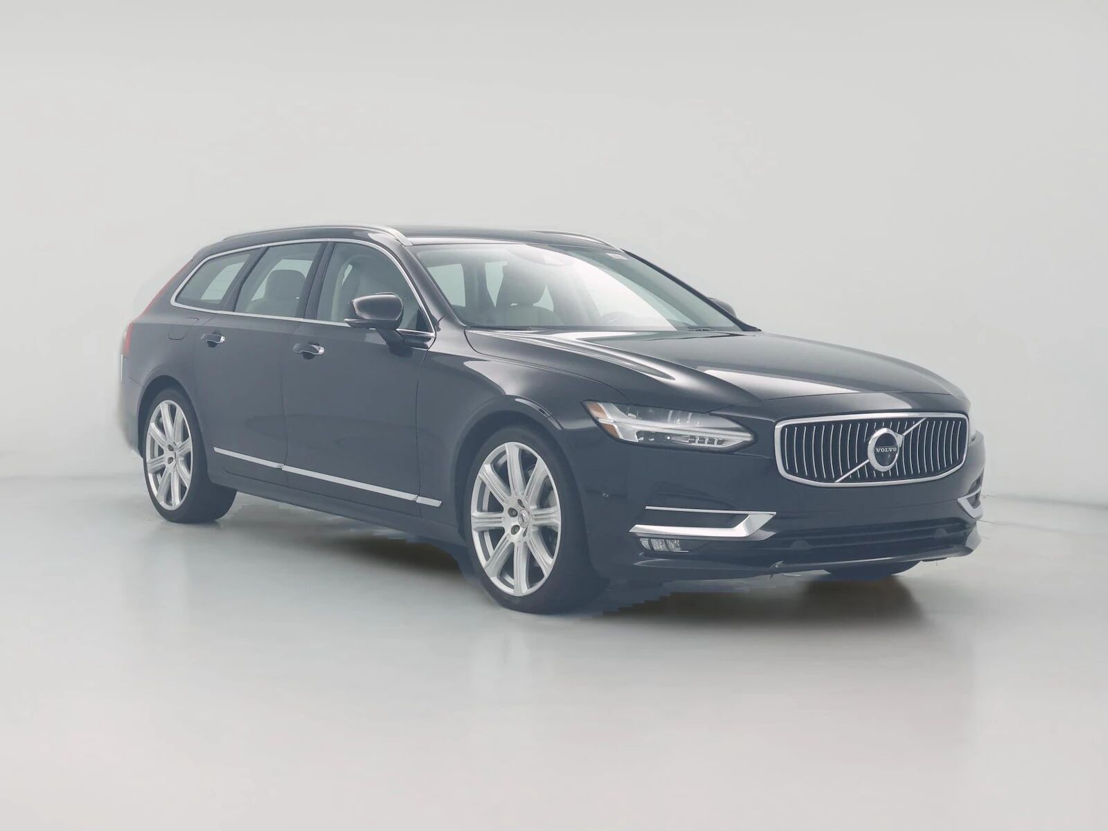 2020 VOLVO V90