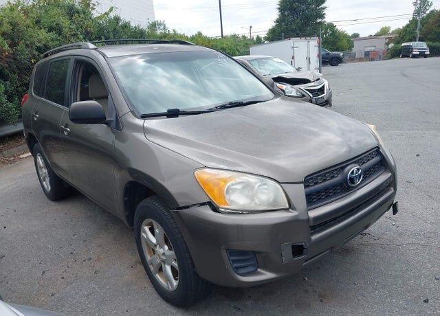 2011 TOYOTA RAV4